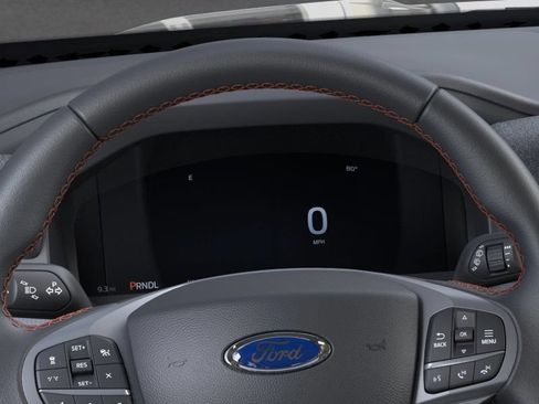 Used 2026 Ford Explorer Active AWD/4WD image 12