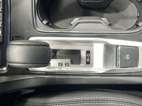 Certified 2024 Subaru Ascent Premium w/ Convenience Package image 19