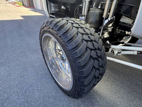 Used 2013 Ford F250 Platinum AWD/4WD image 6