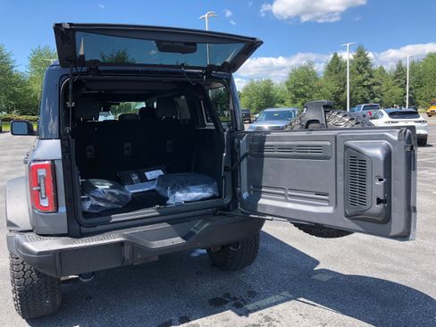 New 2025 Ford Bronco Badlands w/ Sasquatch Package image 10