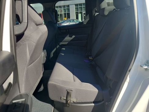 Certified 2024 Toyota Tacoma SR image 16