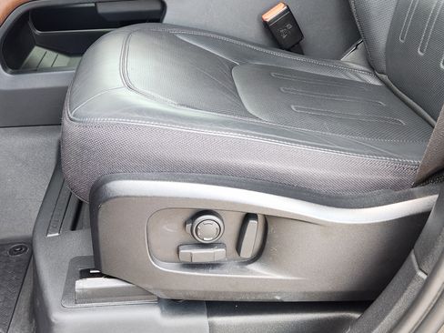 Certified 2023 Land Rover Defender 110 X image 25