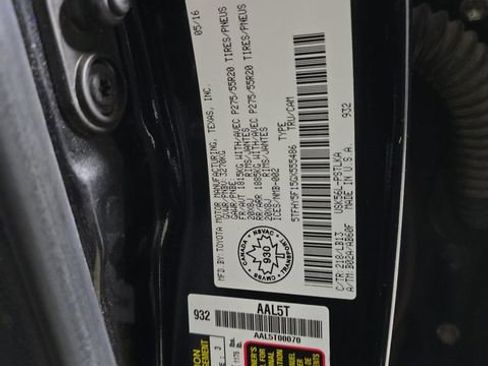 Used 2016 Toyota Tundra Limited image 12