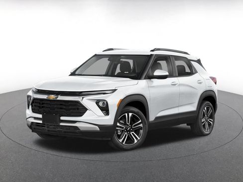 Used 2025 Chevrolet TrailBlazer LT FWD image 3