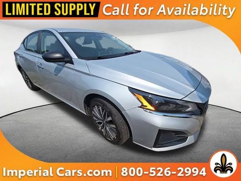Used 2024 Nissan Altima 2.5 SV AWD/4WD image 1