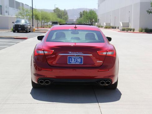 Used 2018 Maserati Ghibli image 6