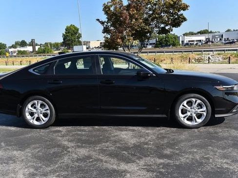 New 2026 Honda Accord LX image 5