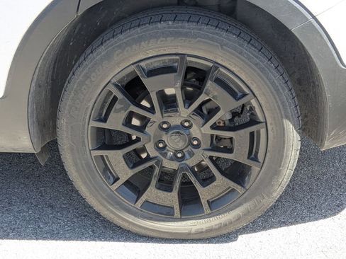 Used 2021 Kia Telluride SX w/ SX Prestige Package image 26