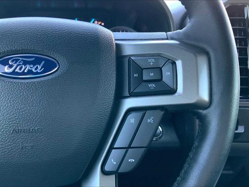 Used 2021 Ford Expedition XLT image 24