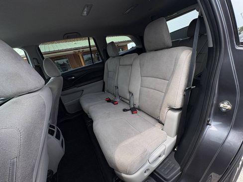 Used 2020 Honda Pilot EX image 17