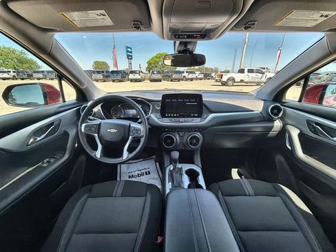 Certified 2025 Chevrolet Blazer LT AWD/4WD image 19