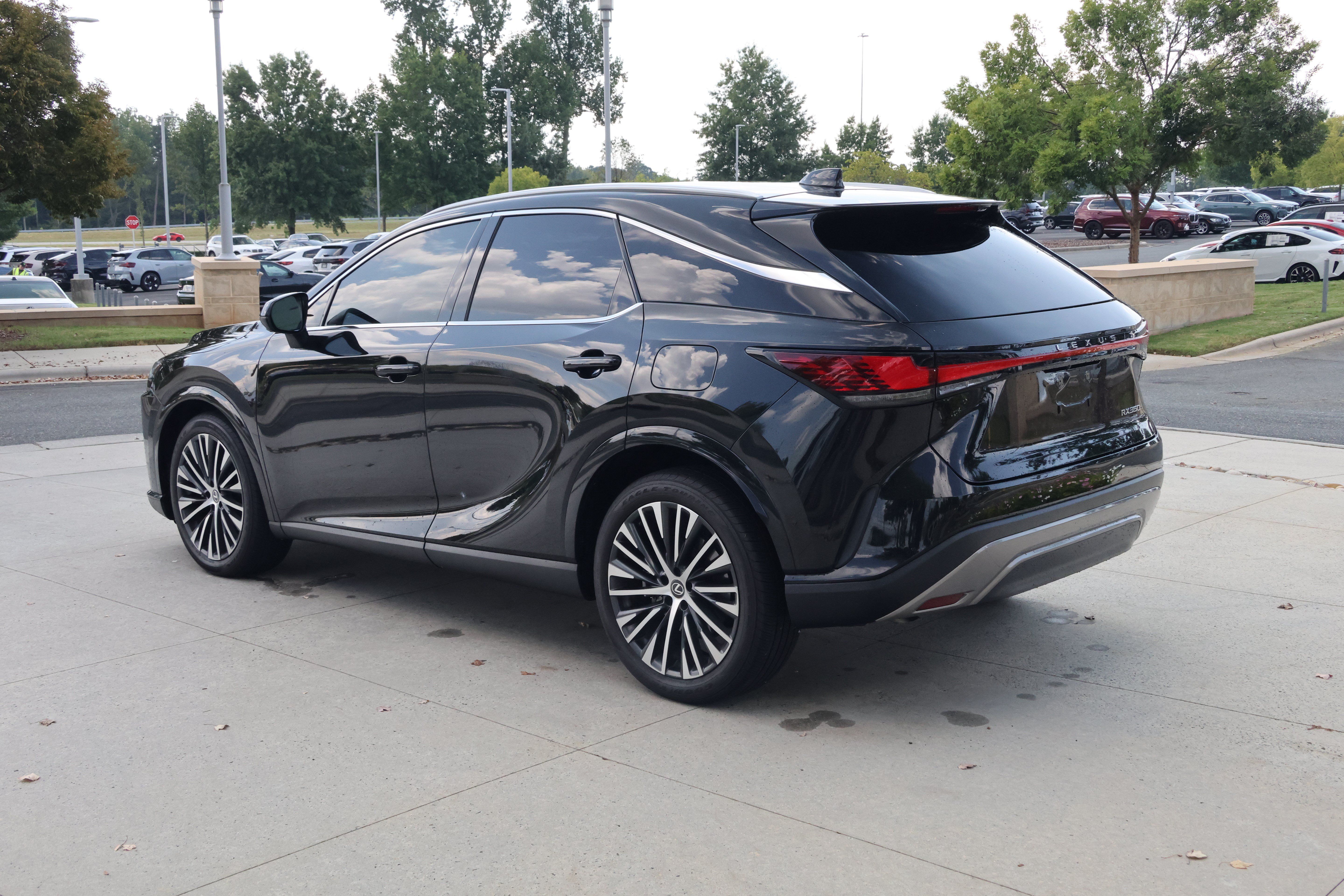 Used 2024 Lexus RX 350 Premium Plus w/ Convenience Package FWD image 7