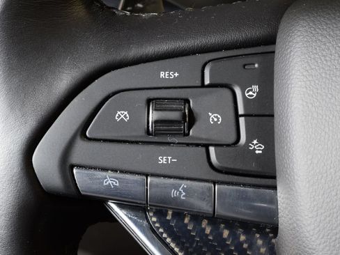 Used 2022 Cadillac XT6 Sport w/ Technology Package AWD/4WD image 22