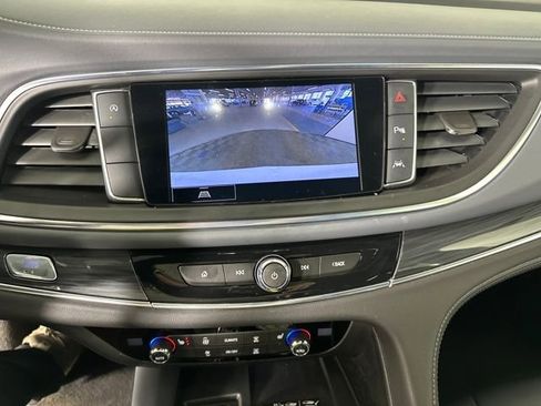Used 2023 Buick Enclave Essence image 22