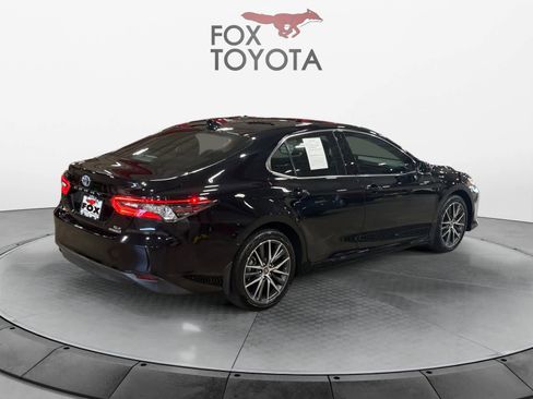 Used 2023 Toyota Camry XLE image 6