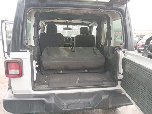 Used 2022 Jeep Wrangler Sport S image 28