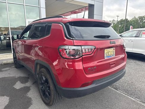 Used 2025 Jeep Compass Latitude w/ Altitude Special Edition AWD/4WD image 8