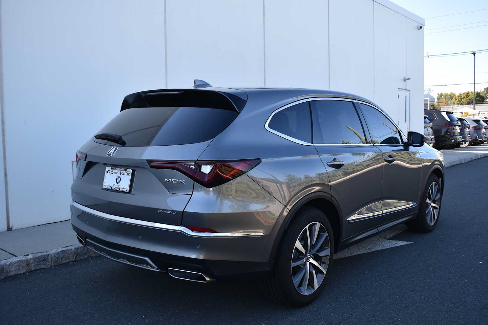 Used 2026 Acura MDX w/ Technology Package AWD/4WD image 5