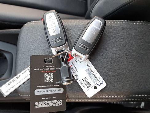 Certified 2024 Audi Q4 e-tron Premium image 39