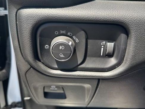 Used 2024 RAM 1500 Big Horn AWD/4WD image 42