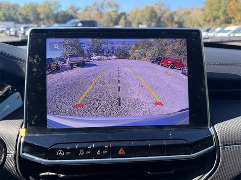 New 2026 Jeep Compass Latitude image 32
