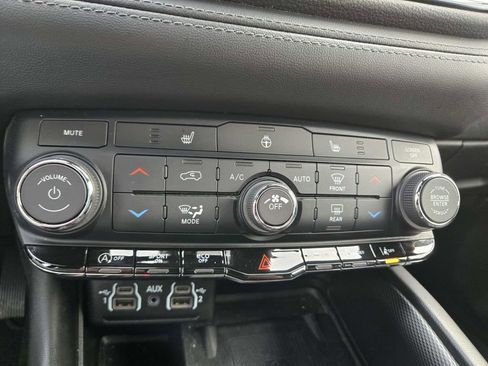 Certified 2022 Dodge Durango GT image 30