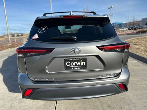 Used 2026 Toyota Highlander Limited image 6