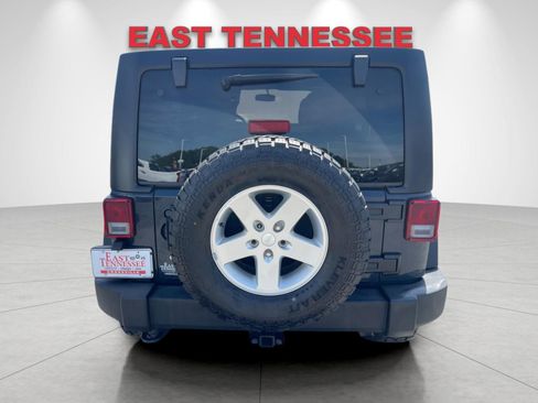 Used 2017 Jeep Wrangler Unlimited Sport w/ Quick Order Package 24S AWD/4WD image 4