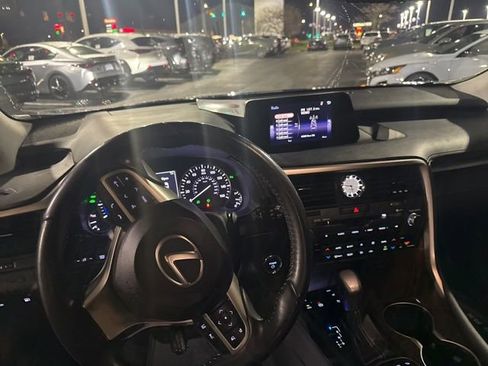 Used 2018 Lexus RX 450h AWD image 19
