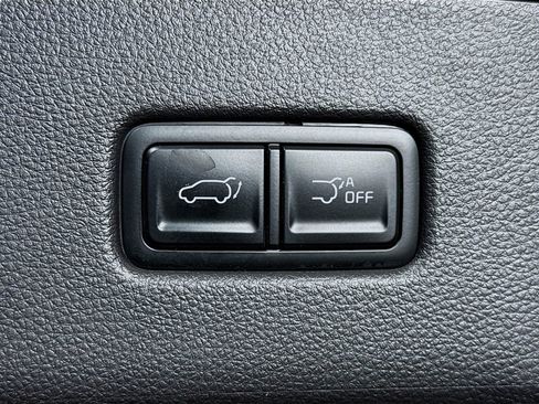 Used 2024 Kia Carnival SX FWD image 30