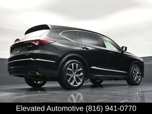 Used 2022 Acura MDX SH-AWD w/ Technology Package image 32