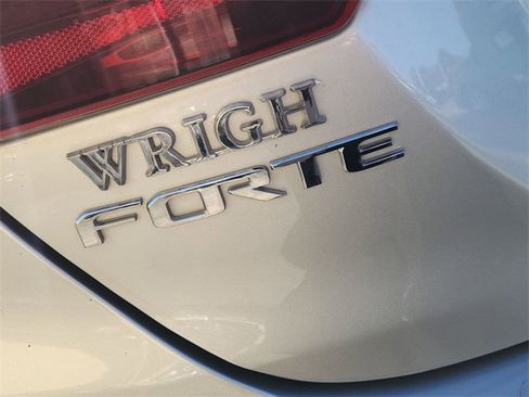 Used 2019 Kia Forte LXS image 28