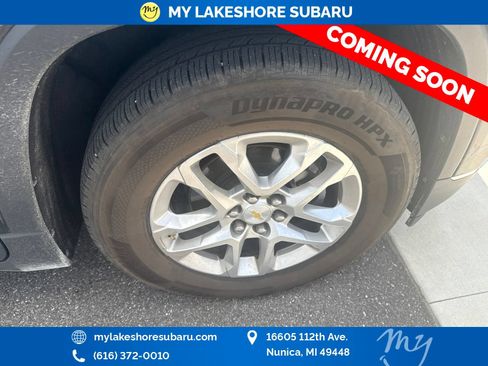Used 2018 Chevrolet Traverse LT AWD/4WD image 13