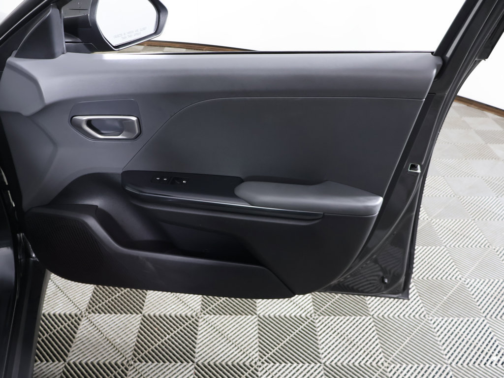 Used 2025 Kia K4 FWD image 20