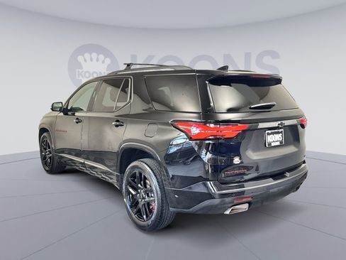 Used 2022 Chevrolet Traverse Premier w/ Redline Edition image 4