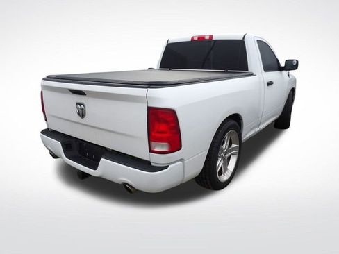 Used 2018 RAM 1500 Express image 17