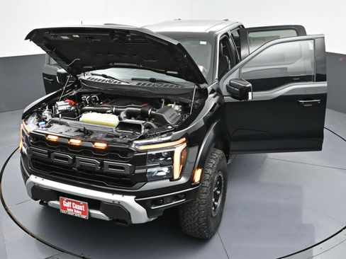 Used 2025 Ford F150 Raptor image 47