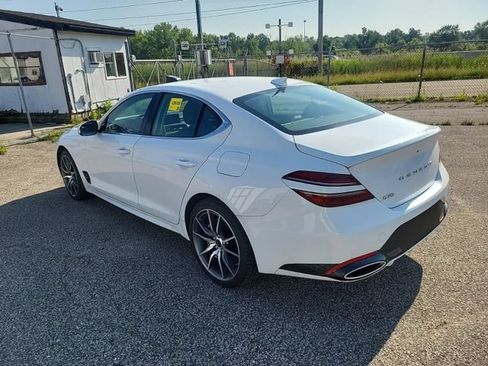 Used 2025 Genesis G70 2.5T RWD image 5