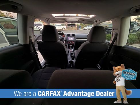 Used 2010 Volkswagen Golf 2-Door image 25