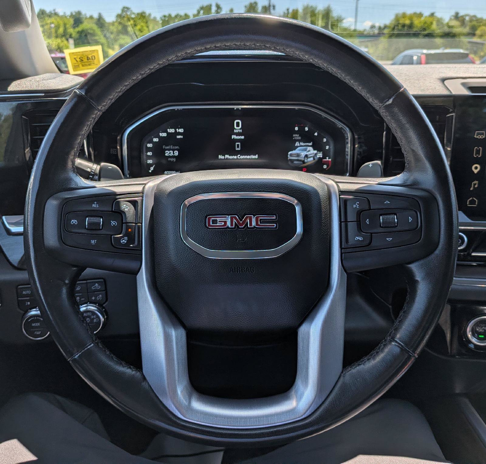 Used 2023 GMC Sierra 1500 SLT w/ SLT Convenience Package AWD/4WD image 17