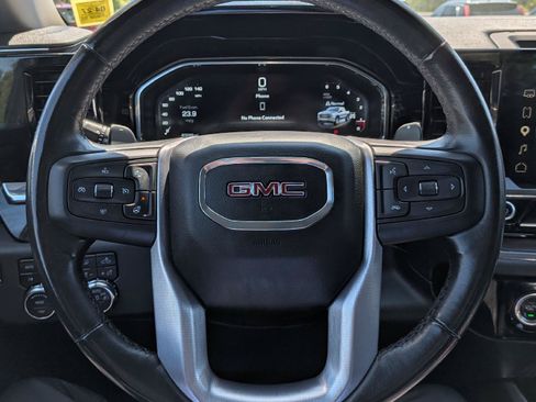 Used 2023 GMC Sierra 1500 SLT w/ SLT Convenience Package AWD/4WD image 17