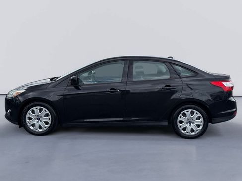 Used 2012 Ford Focus SE FWD image 2