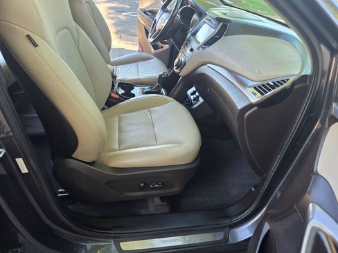 Used 2018 Hyundai Santa Fe Sport FWD image 31