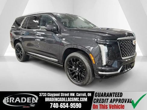 Used 2025 Cadillac Escalade Premium Luxury w/ Touring Package image 1