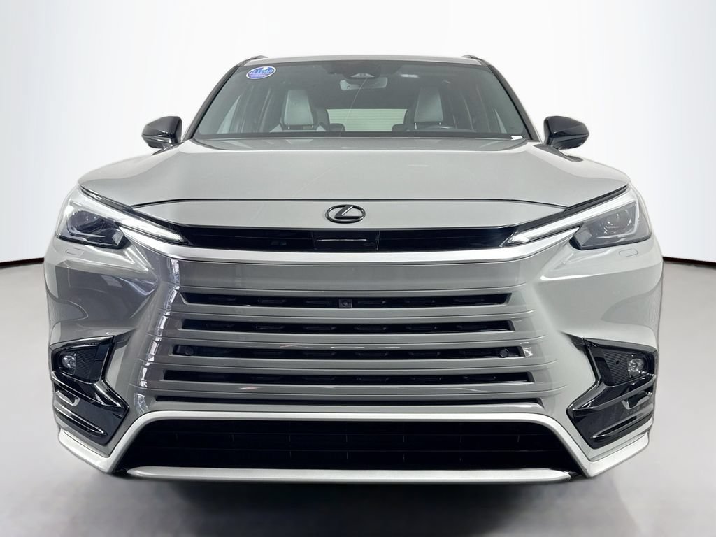 Used 2025 Lexus TX 500h AWD w/ Technology Package image 2