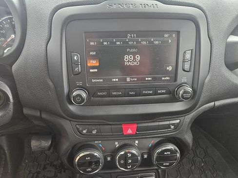 Used 2016 Jeep Renegade Limited AWD/4WD image 18
