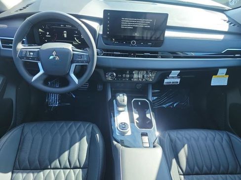 New 2026 Mitsubishi Outlander SEL FWD image 17