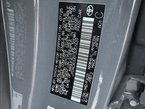 Used 2026 Toyota Prius Plug-In Hybrid FWD image 22