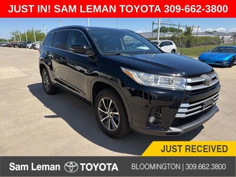 Used 2017 Toyota Highlander FWD V6 image 1