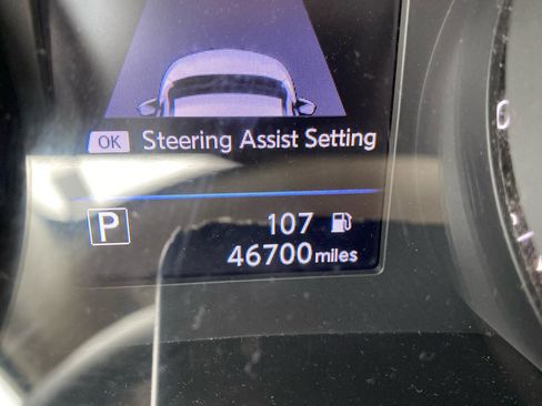 Used 2019 Nissan Rogue SL w/ Premium Package image 11